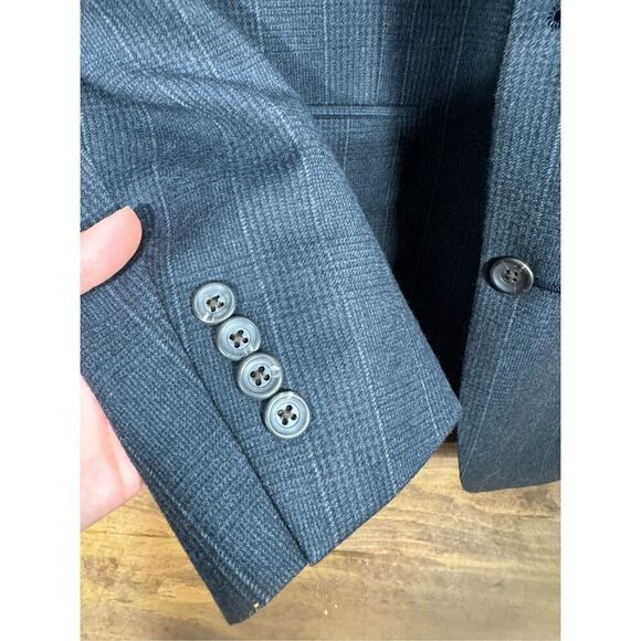 Chaps Ralph Lauren Vintage Men's Size 42 100% Virgin Wool Gray Striped Two Butto - Picture 6 of 16